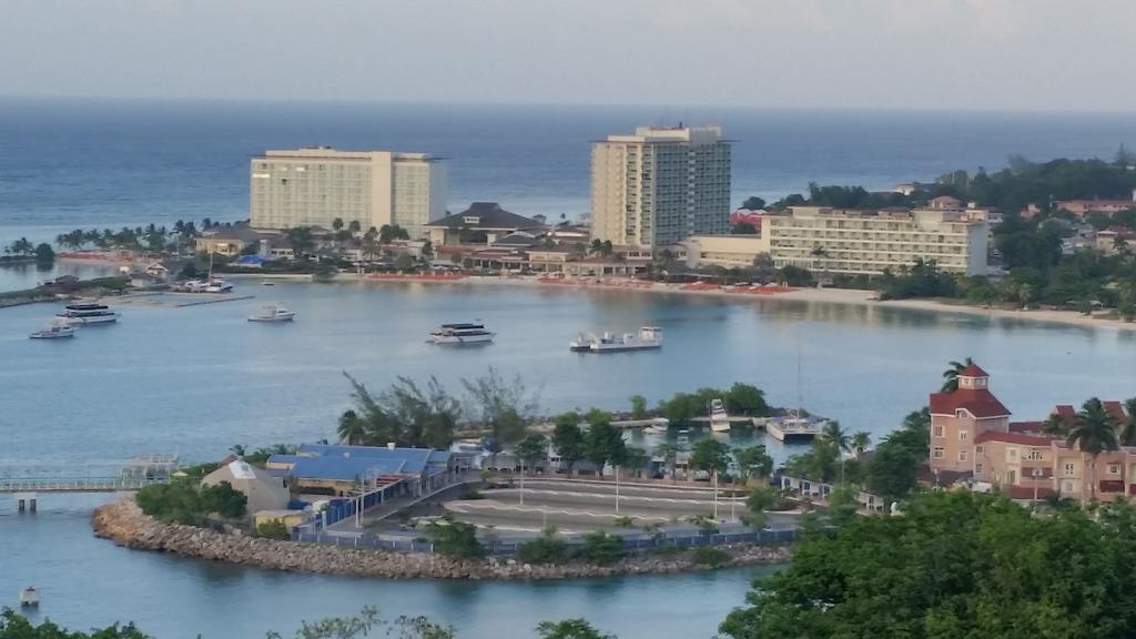 Sky Castles Apt J3 Ocho Rios Zewnętrze zdjęcie